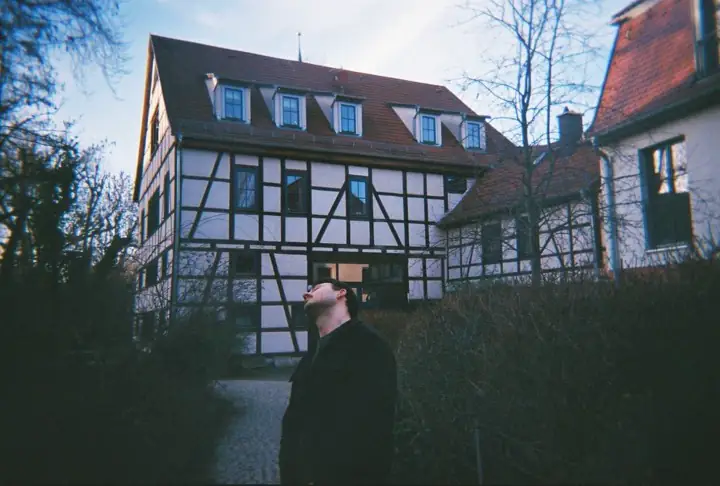 Portrait of Tom Rauschert